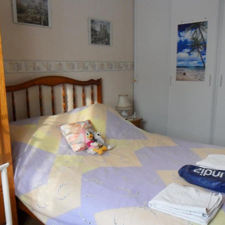 Chambre Chez L'Habitant Louvres Kültér fotó